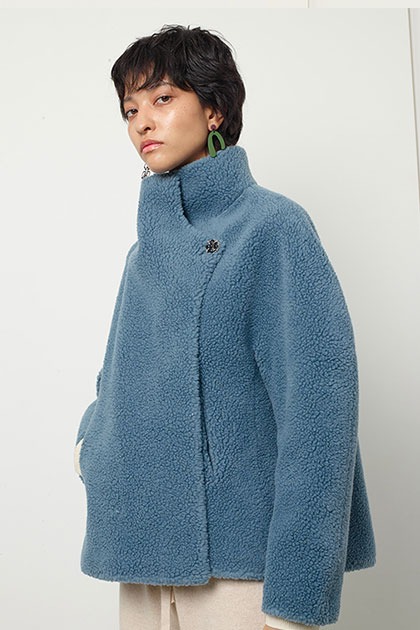 eco fur short coat (blue)